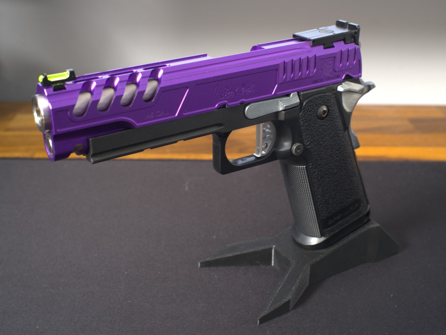Airsoft Tokyo Marui Hi Capa Stand
