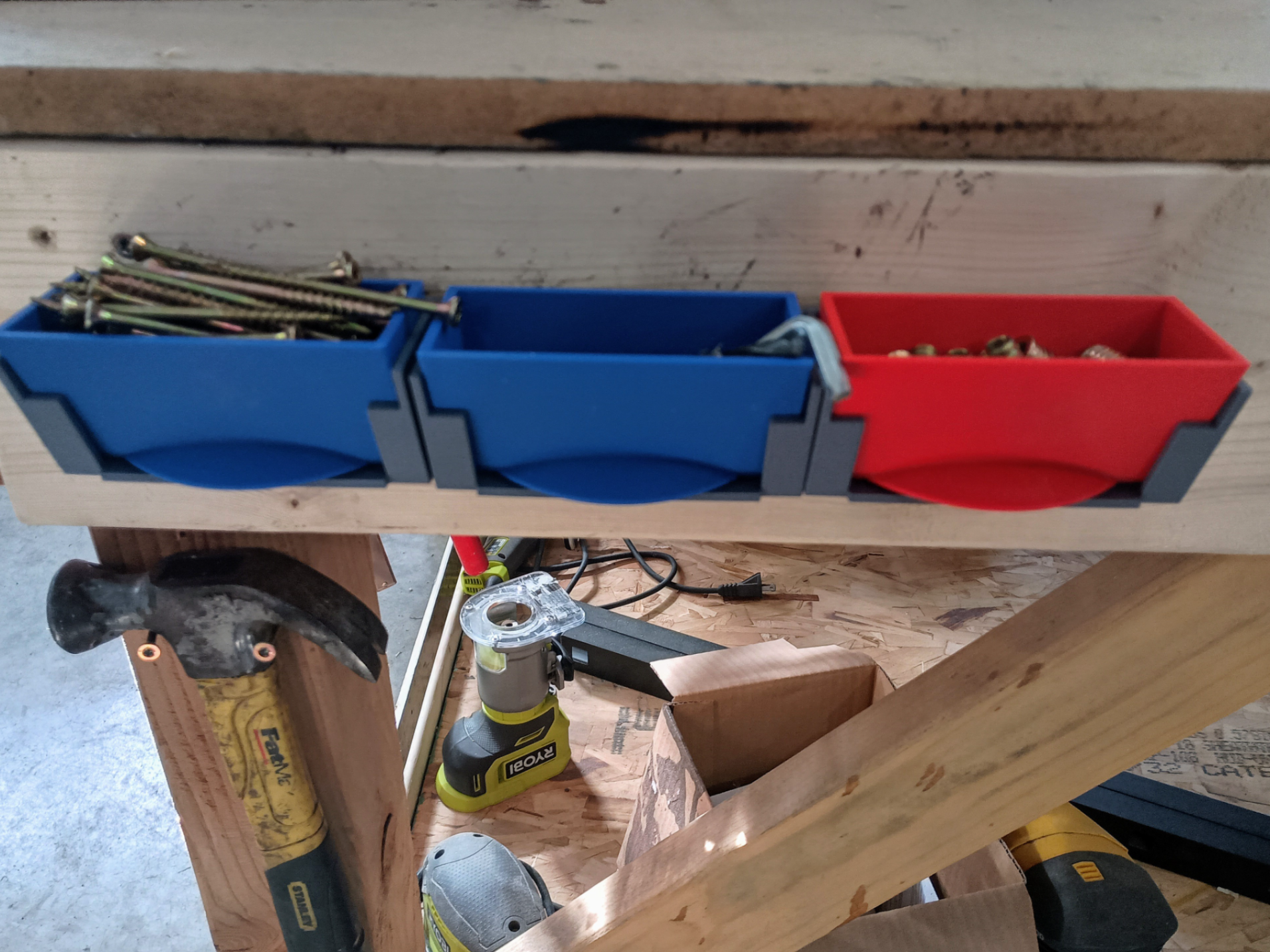 Low Profile Screw and Small Parts Bin and Holder