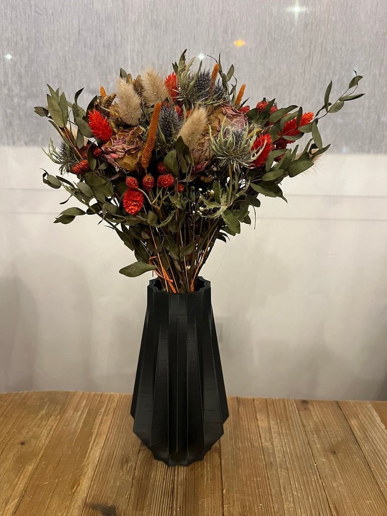 Modern Geometric Vase Minimal Design (No Supports)