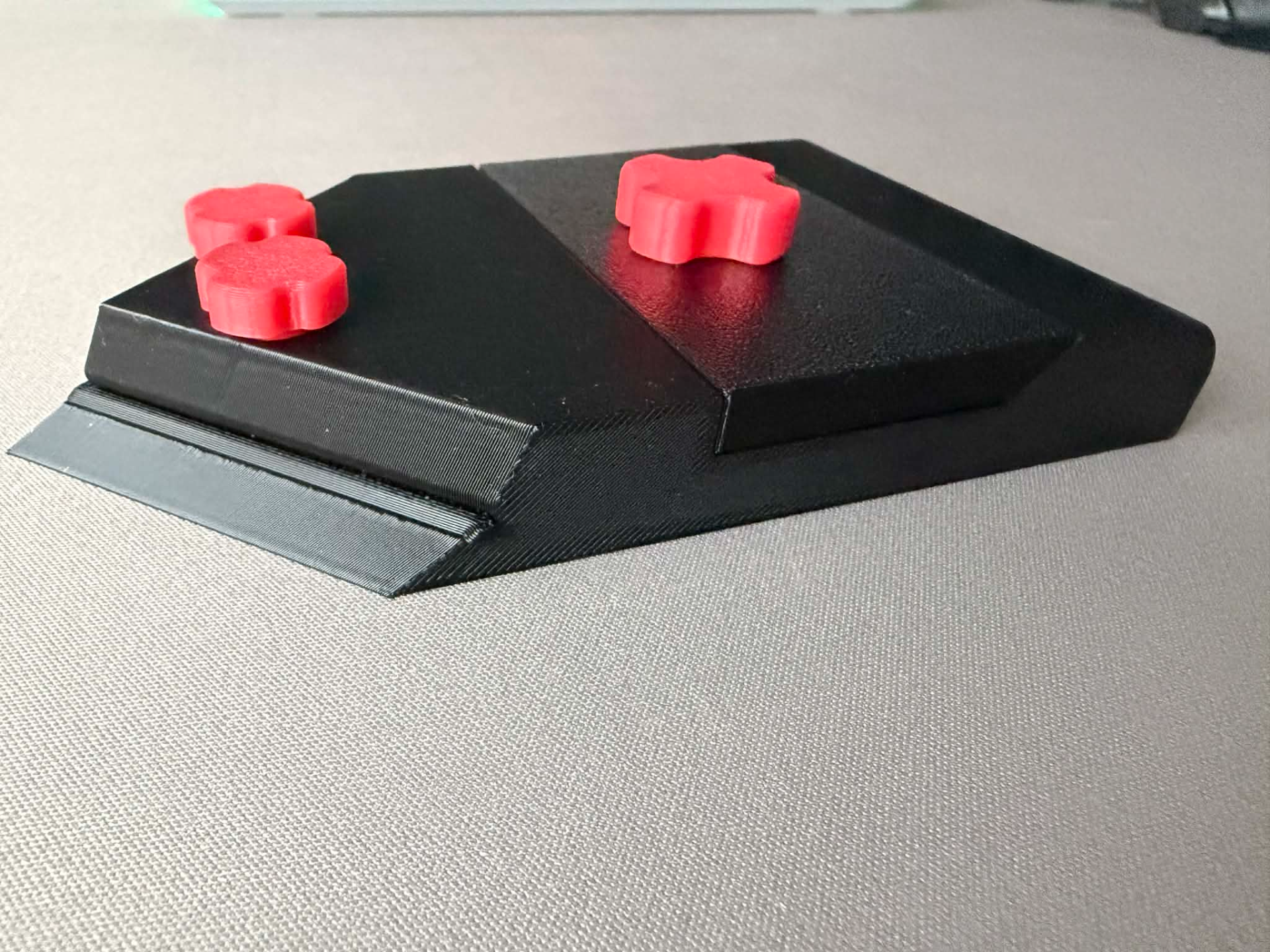 sandpaper holder clamp