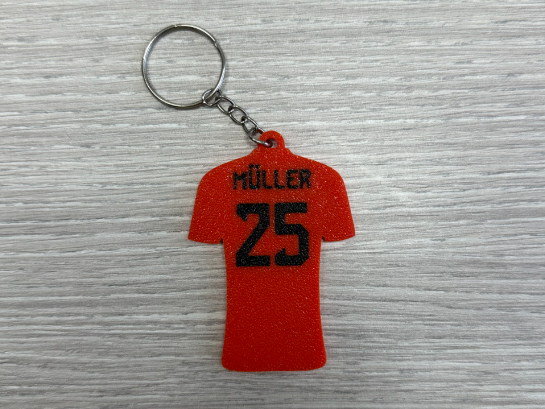Thomas Muller T-Shirt Keychain - Bayern Munich