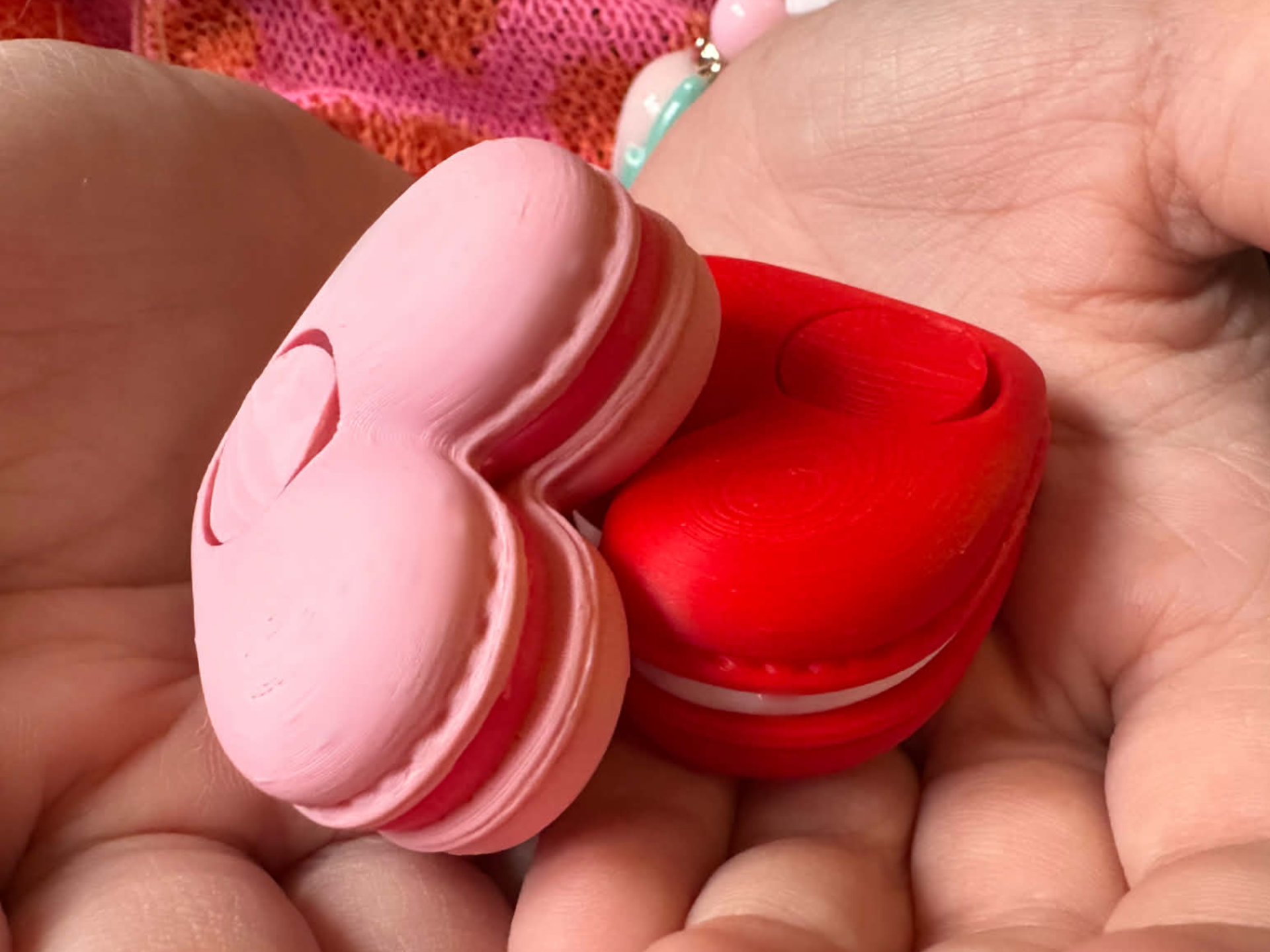 Macaroon Heart Spinner Valentine's Day Favor
