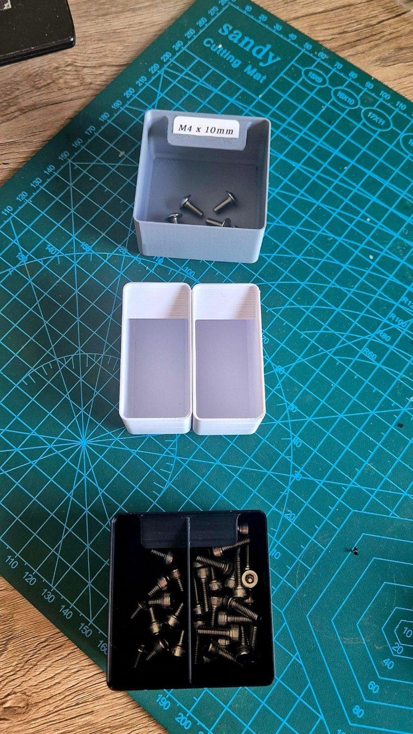 helmer box 1x1 low devided - dukedoks grid