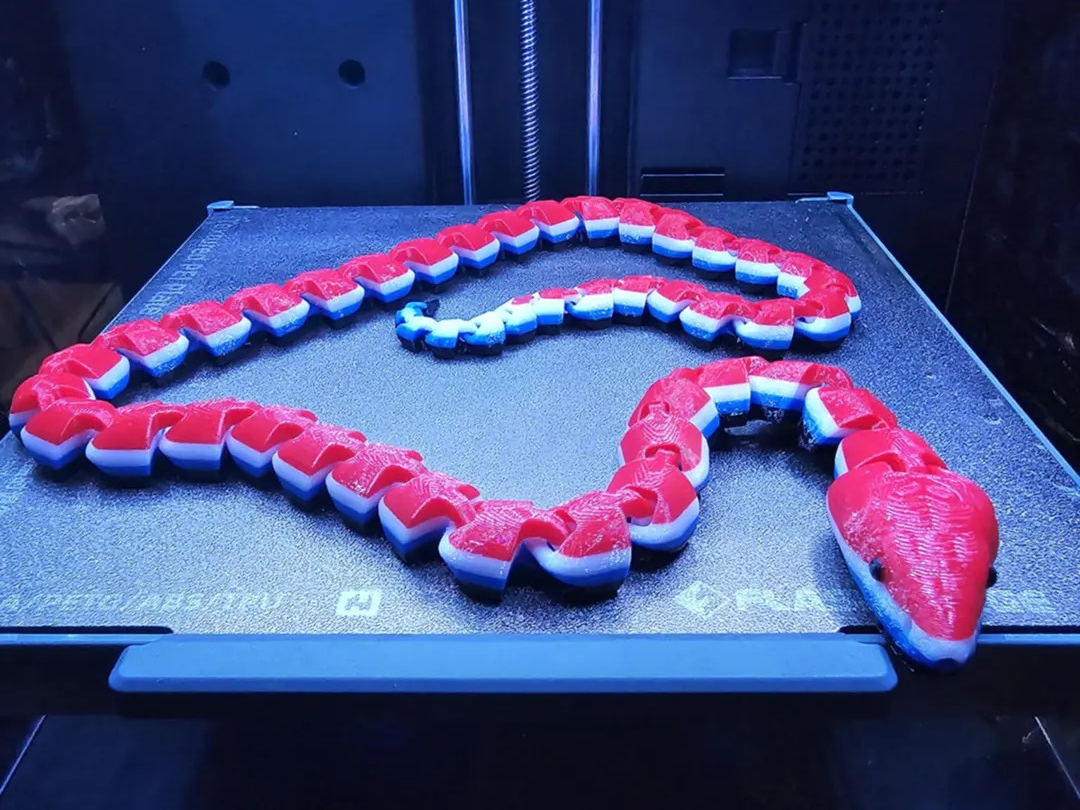 Articulated snake
