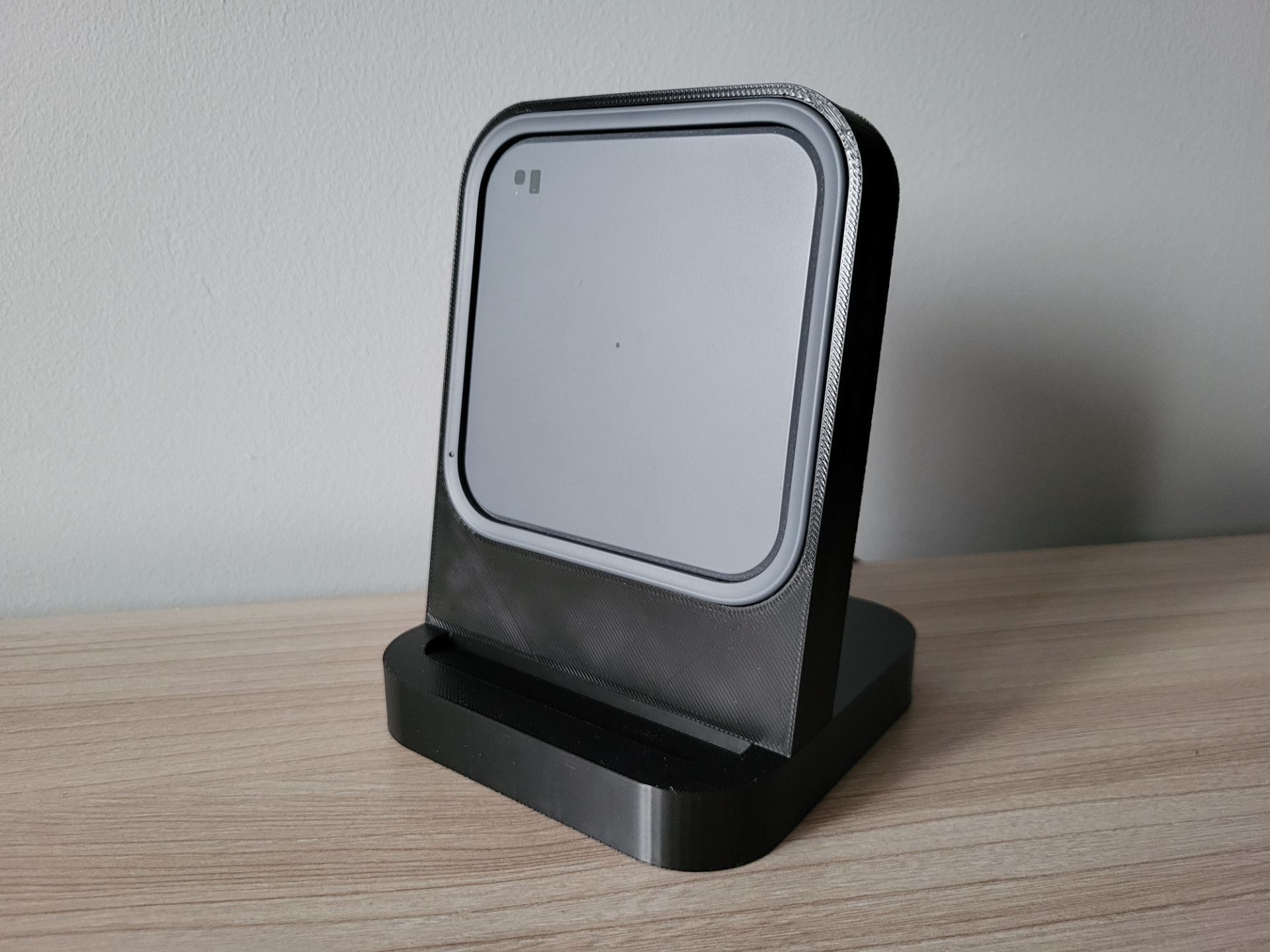 Wireless charger stand Samsung EP-P2400