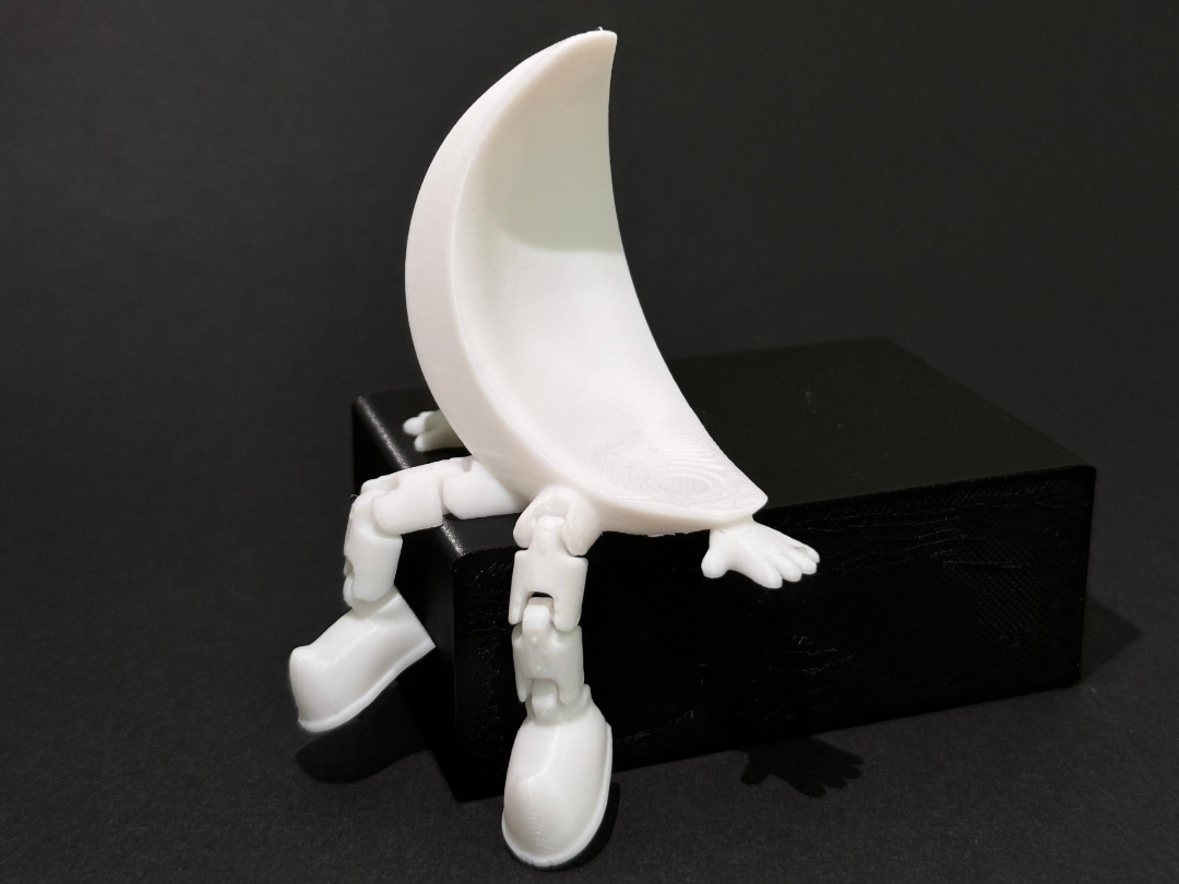Articulated Crescent Moon