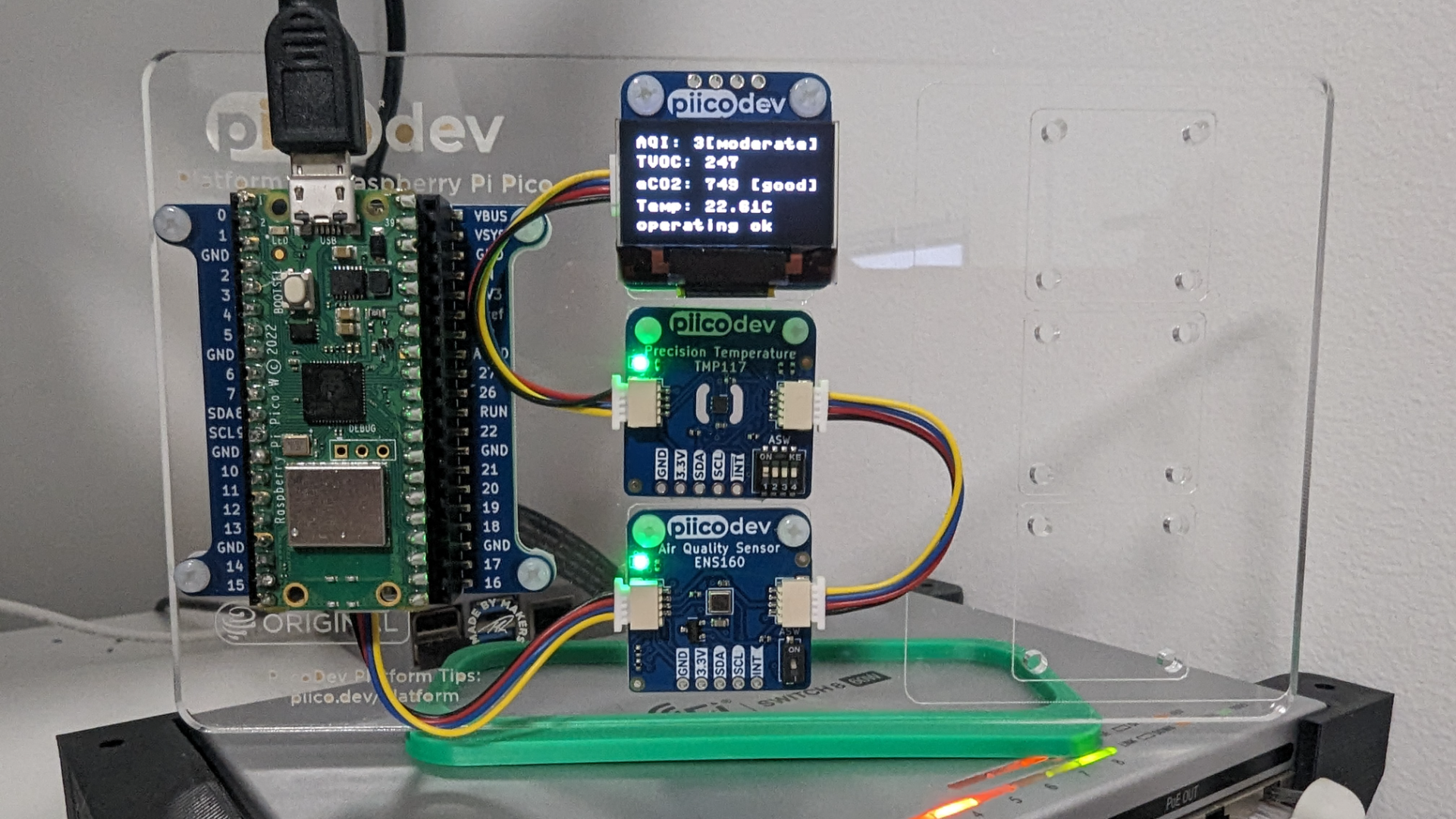 Simple Base for PiicoDev Module Platform