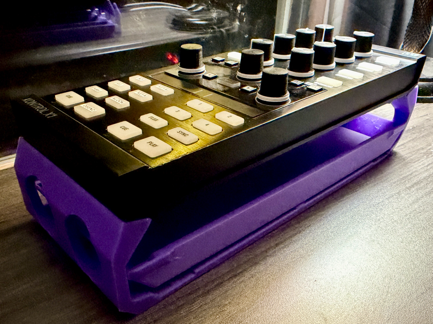 Native Instruments Kontrol X1 Stand/Case