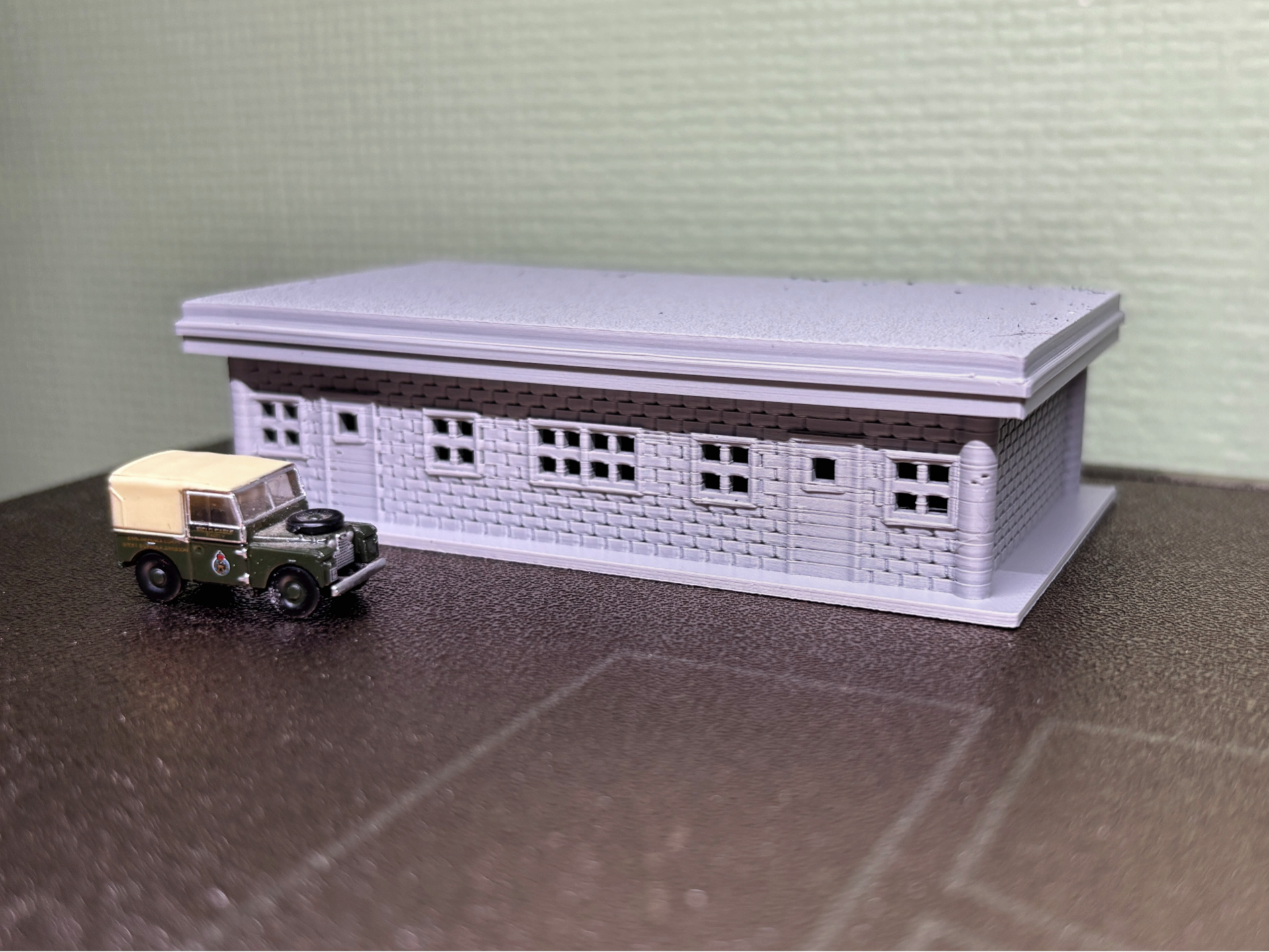 N Scale Single Story Office Building Model railway
