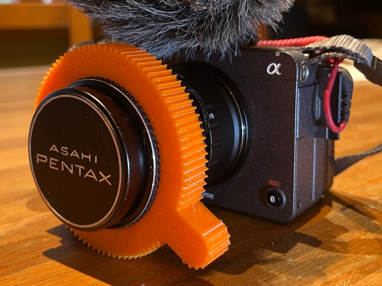TakumarSMC50mm f1.4  follow focus :-)