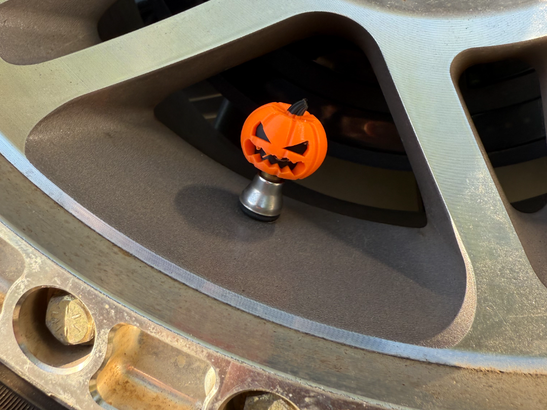 Valve Stem Caps : Jack-O-Lantern!