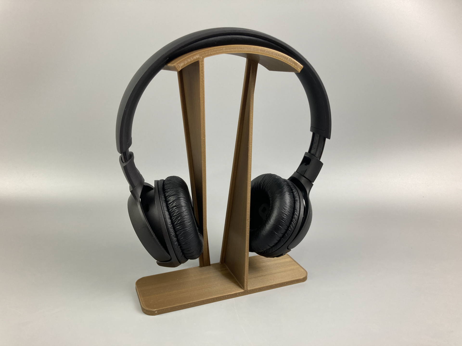 Stylish headphones stand A