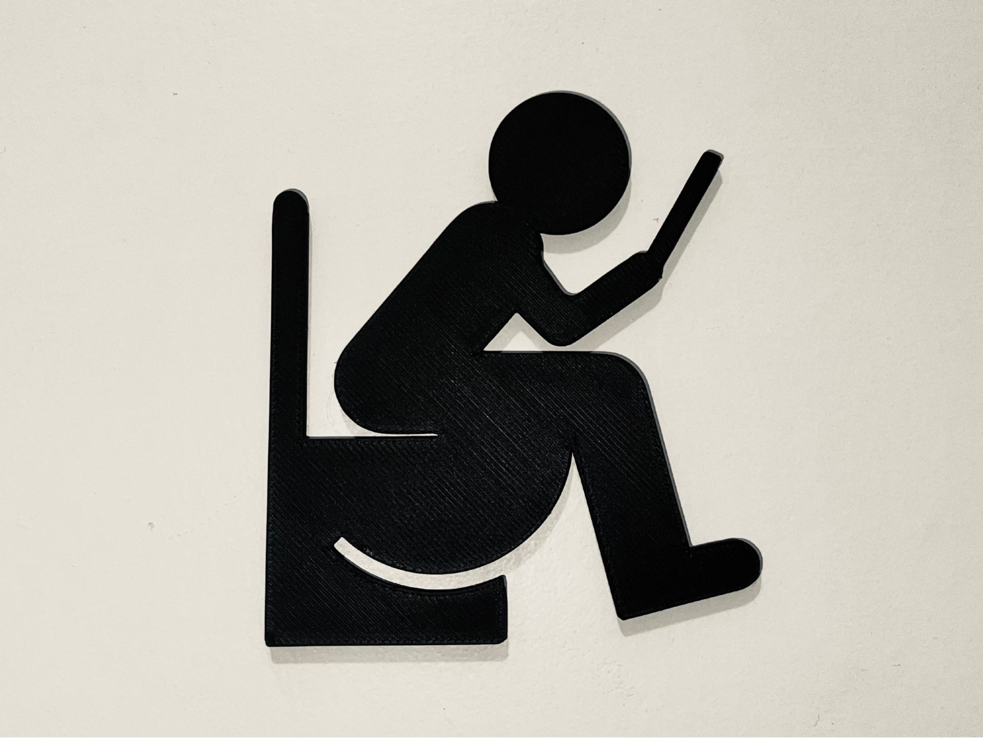 WC - restroom sign - human with smartphone