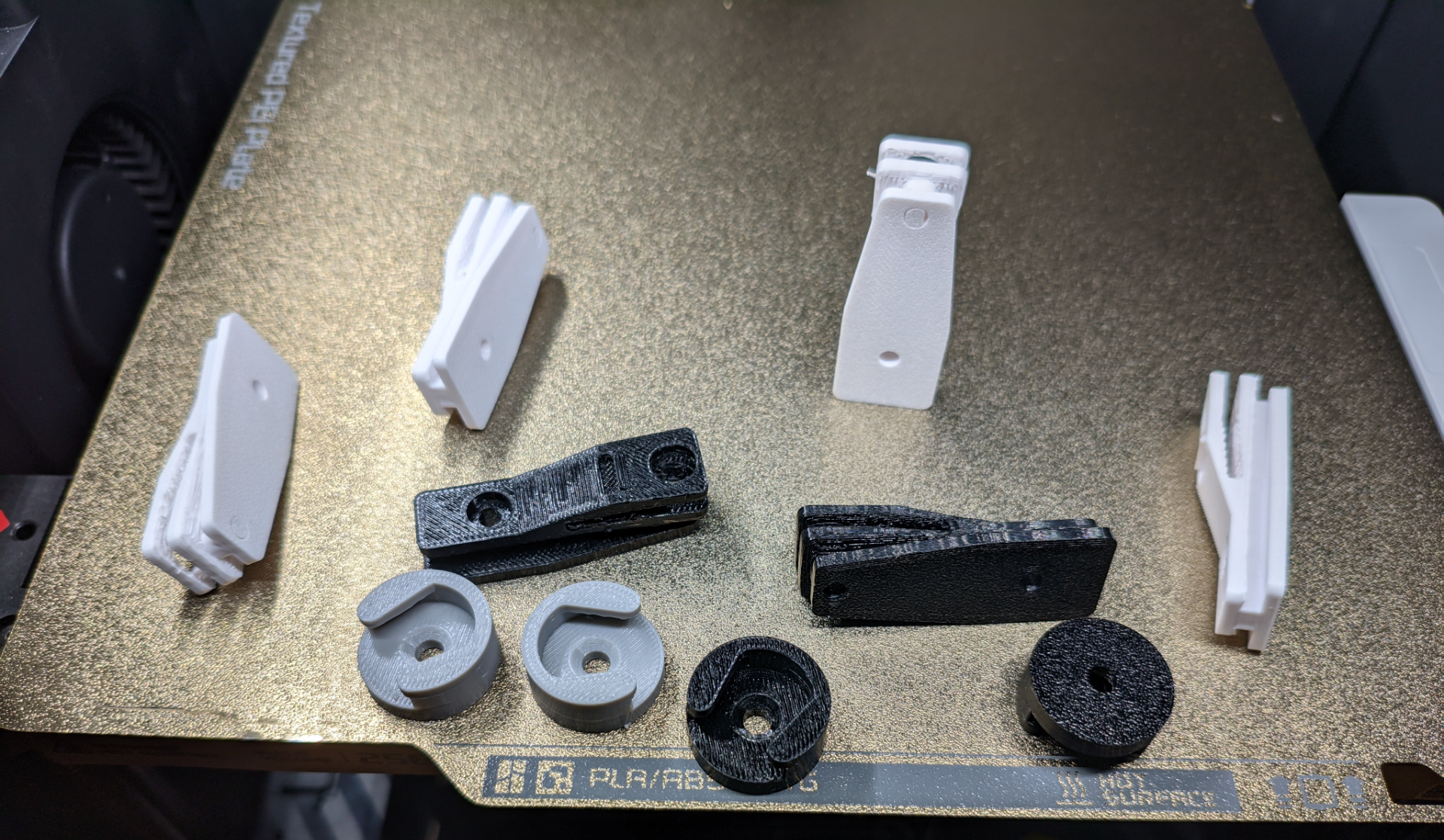 Unknown Hafele Runner Door Bracket