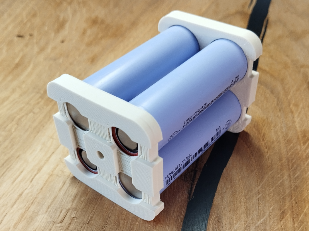 Parametric Li-ion, LiFePO4 battery pack holder