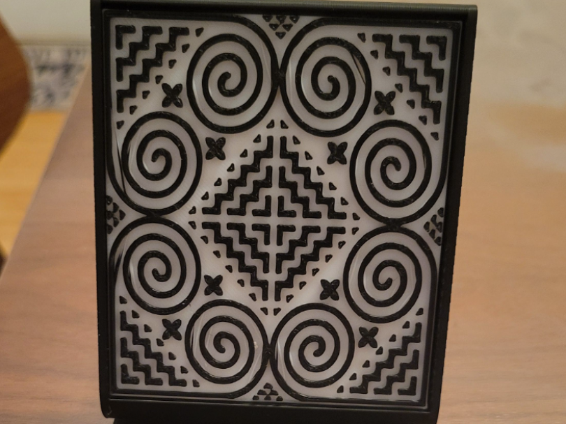 asian inspired phone stand
