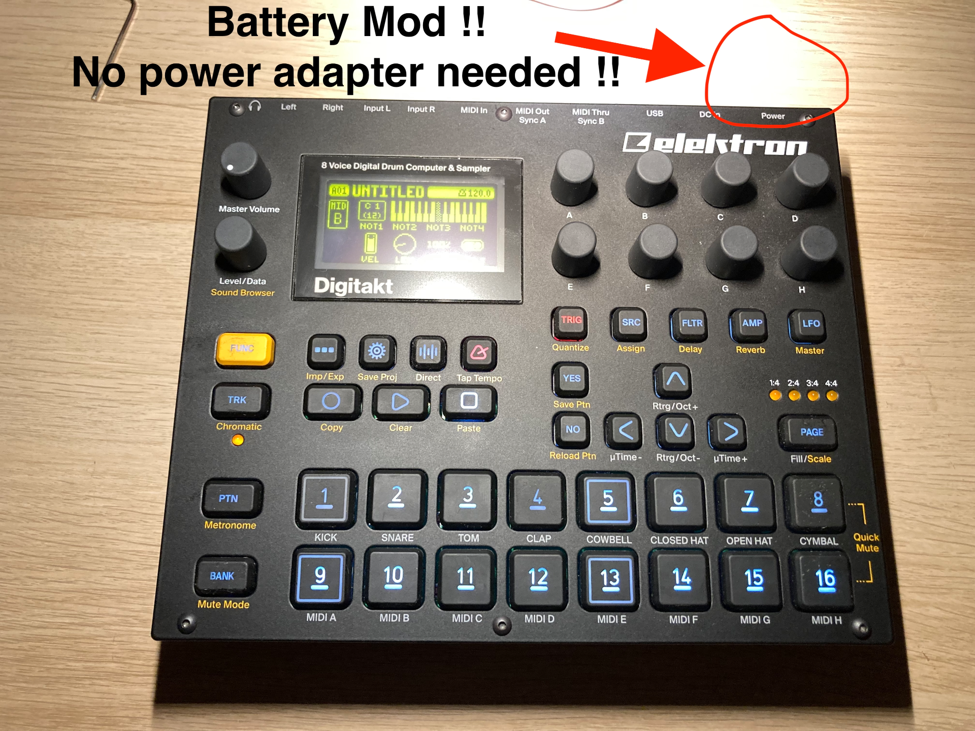 Digitakt Battery Holder for internal Battery