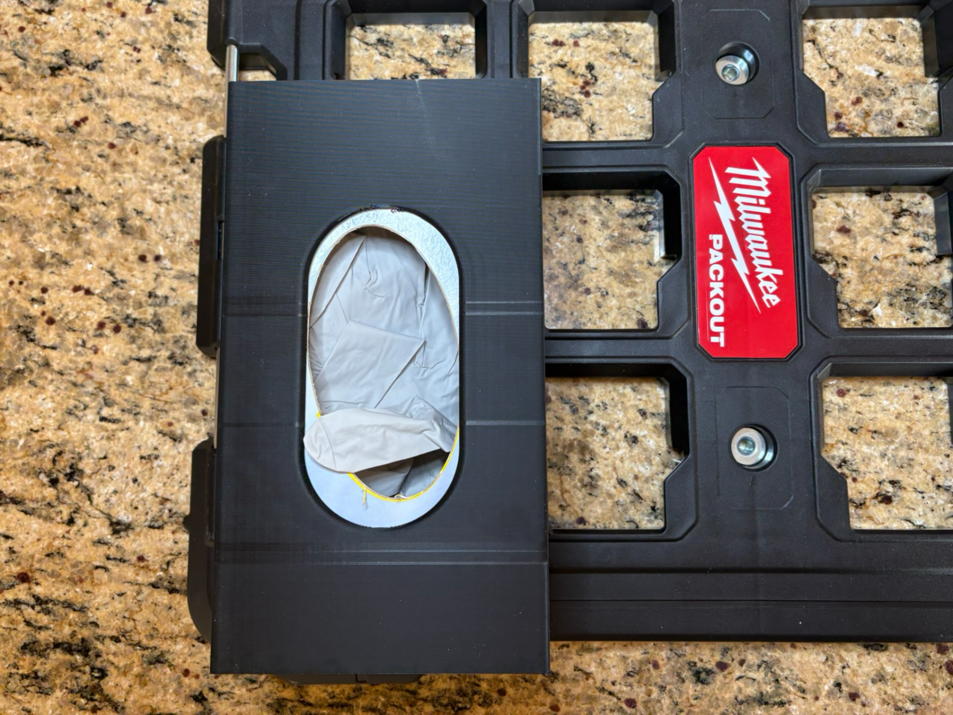 Milwaukee Packout Vertical Mount for Gloves