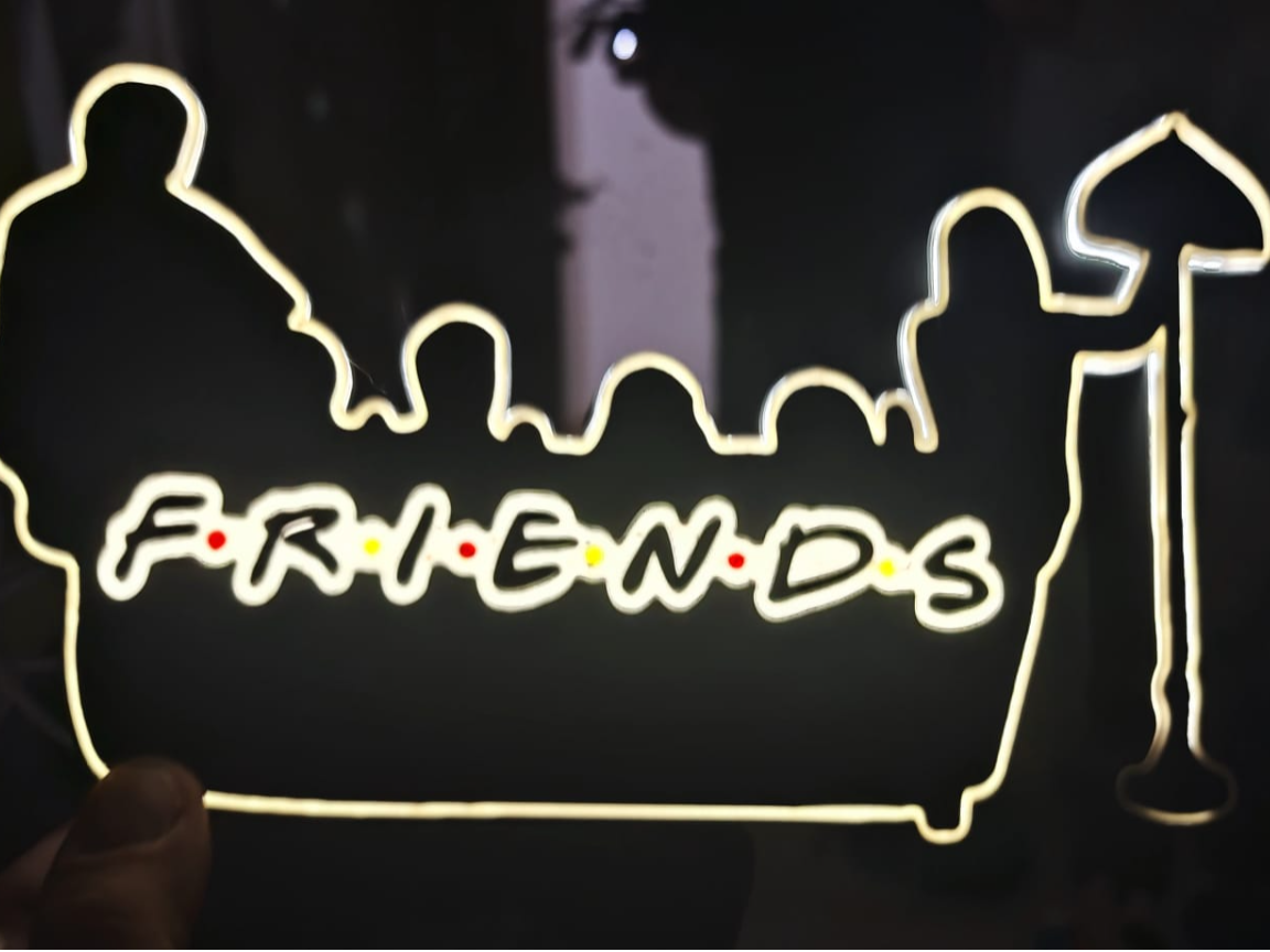 LAMPARA DE LUZ FRIENDS