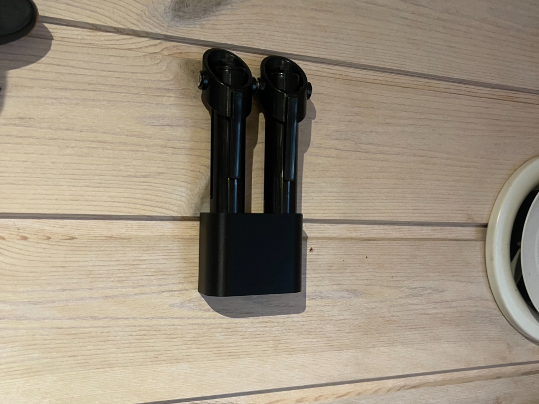 Dropset-pins wallmount