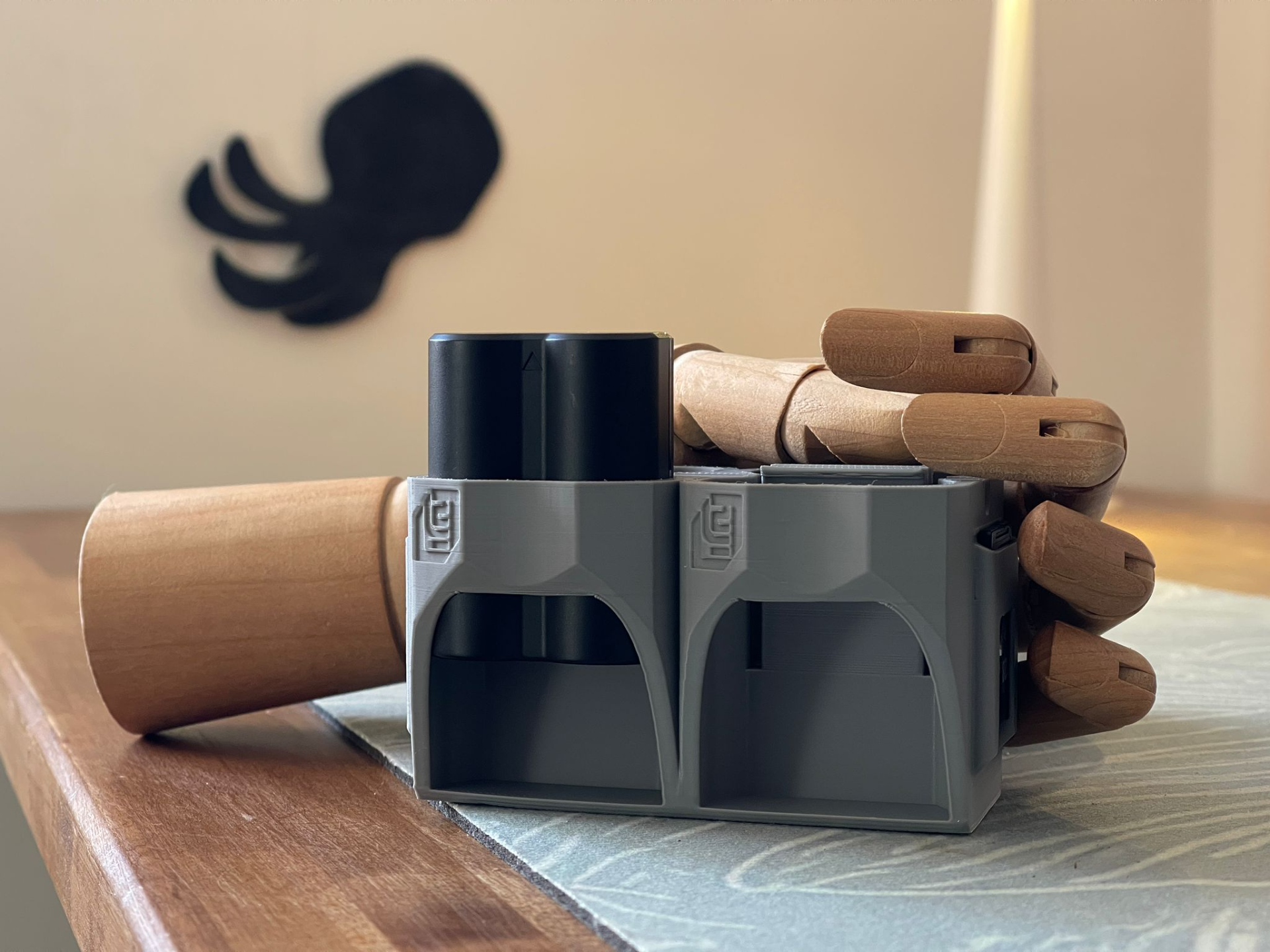 FUJIFILM NP-W235 Battery Holders + 2 xSD Cards