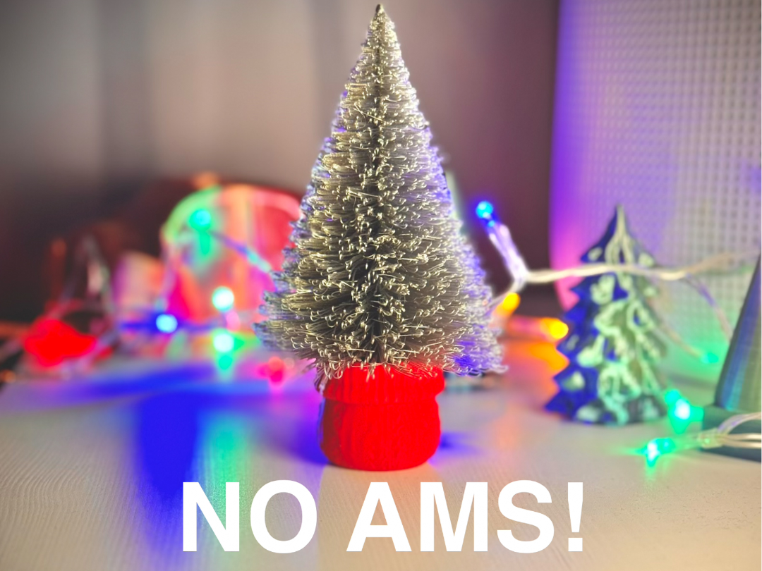 Fluffy Christmas Tree with base - NO AMS!