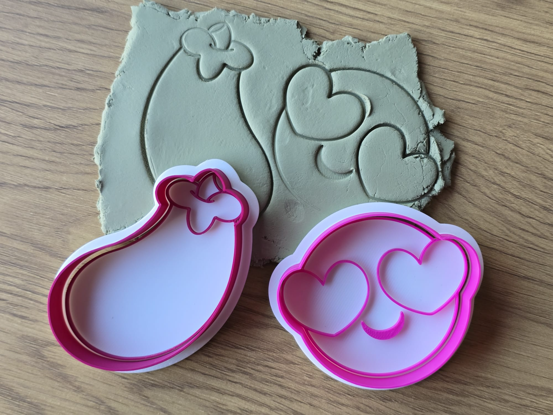 Love Emoticon Aubergine Cutter Cookie Stamp Fun