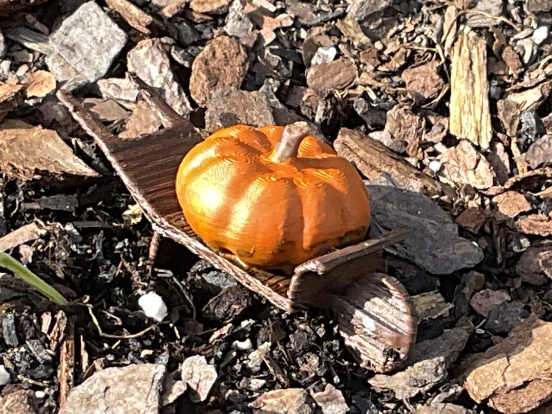 Shire Pumpkin Wheelbarrow