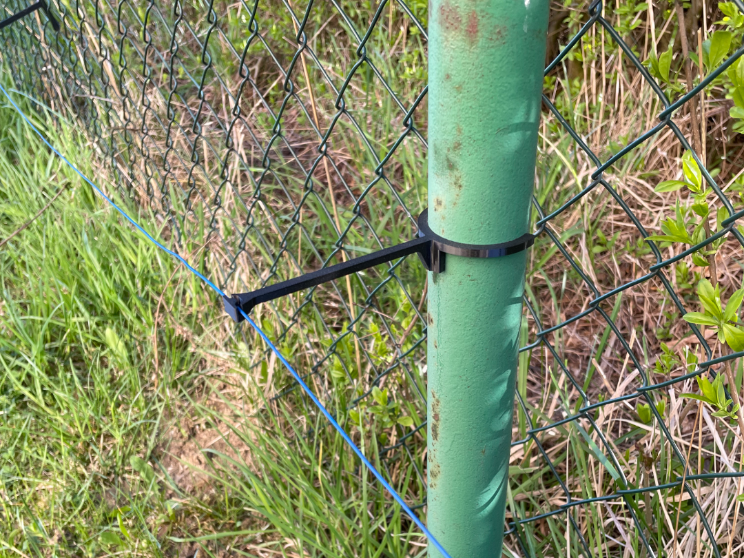 Electric dog fence - wire holder (fence post)
