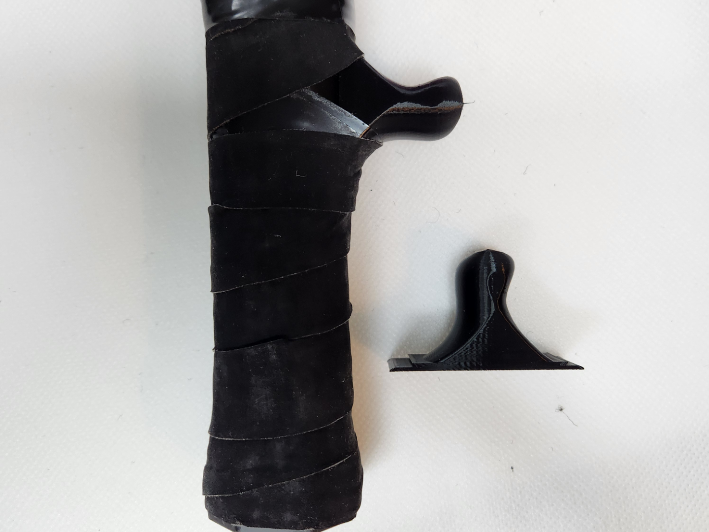 Pickleball Paddle Trigger Grip for Under Wrap