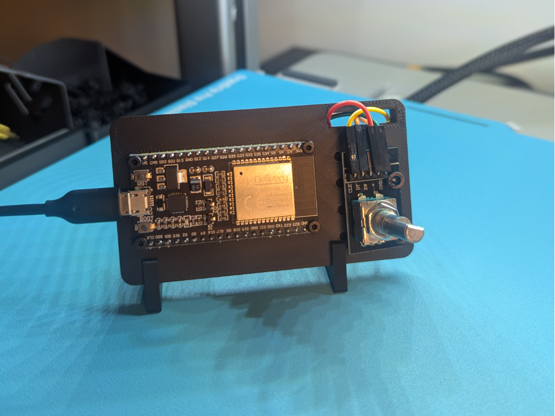 ESP 32 Holder - Multiple Fixture Points