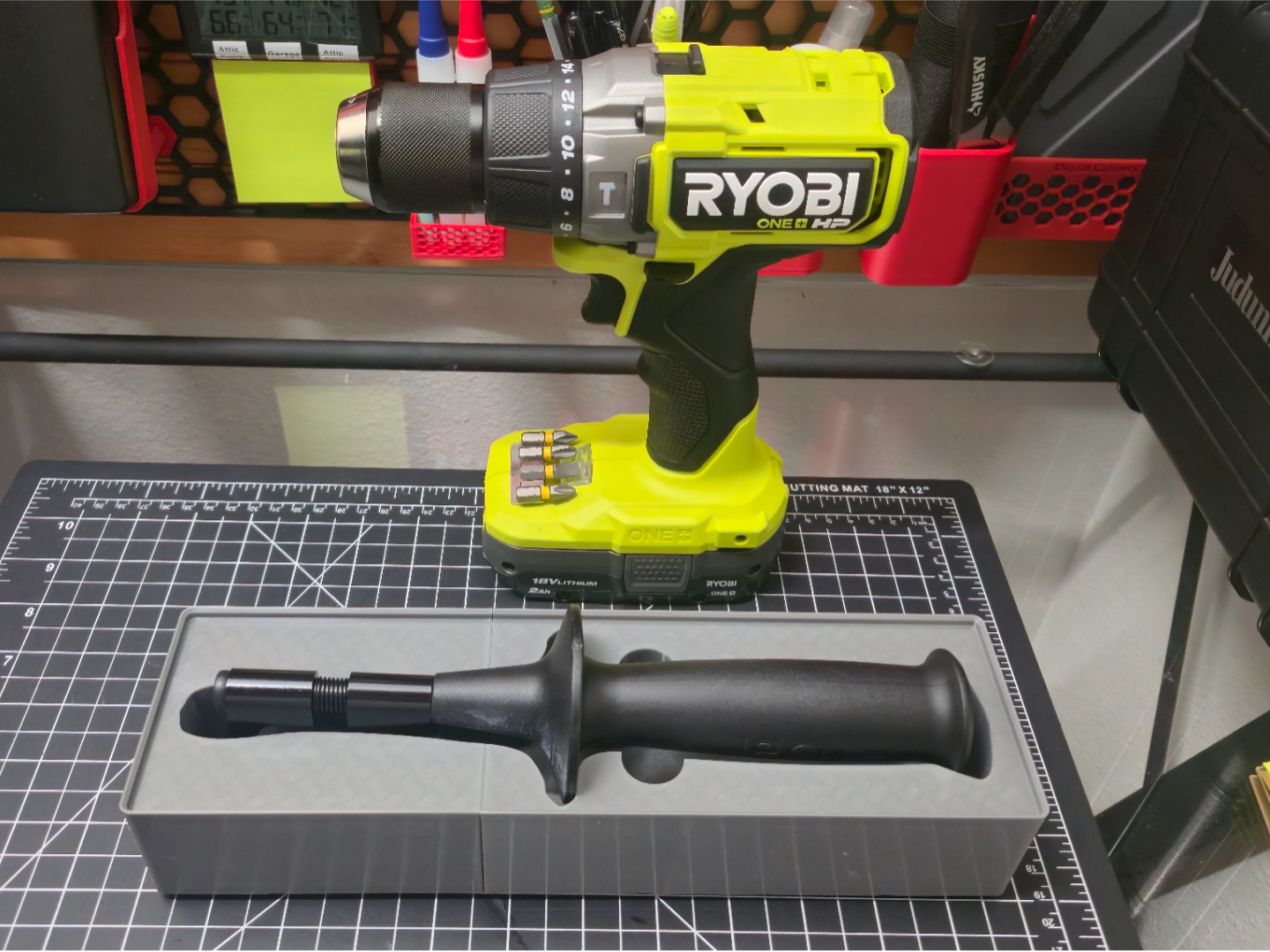 Ryobi Hammerdrill Grip Organizer - Gridfinity 2x7