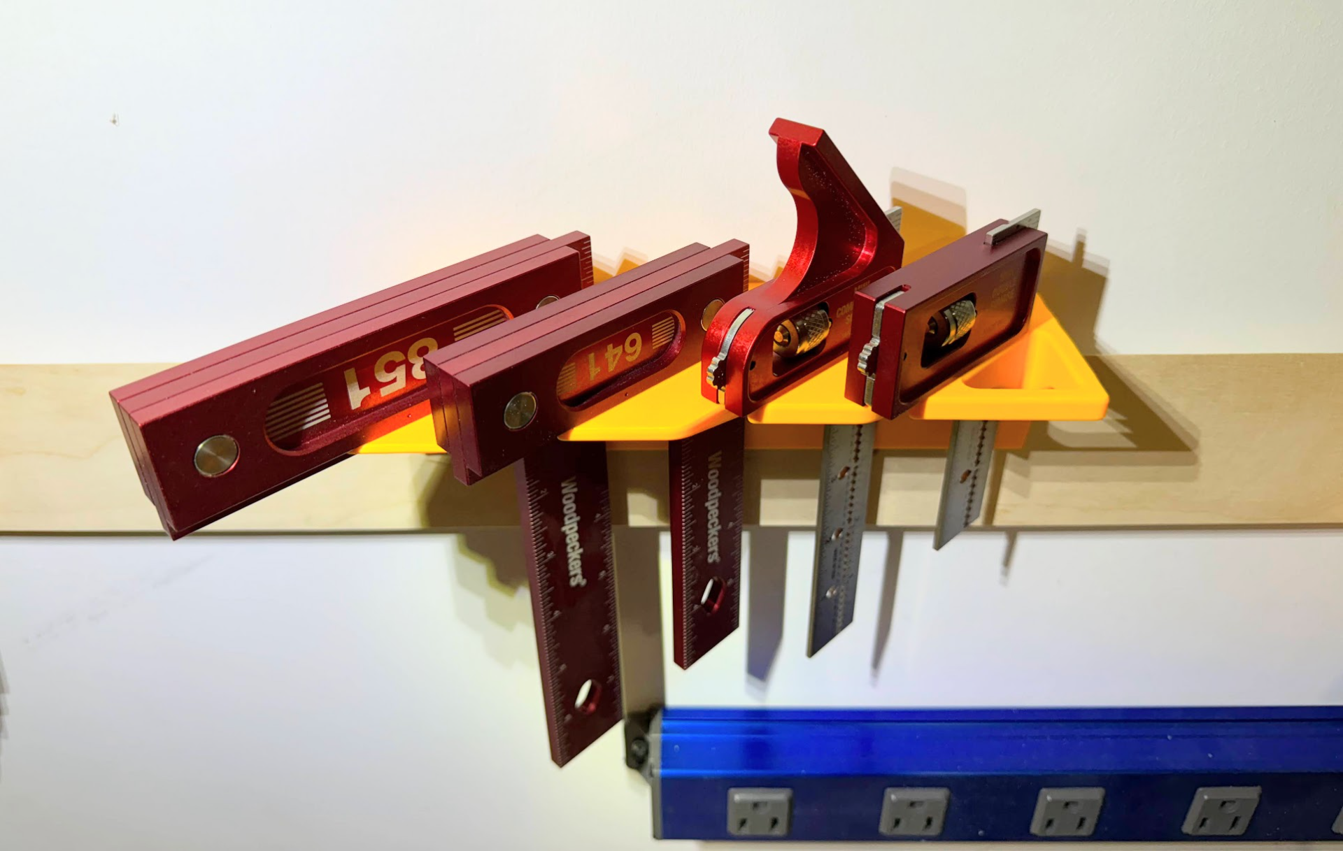 Woodworking Square Wall/Cleat Holder