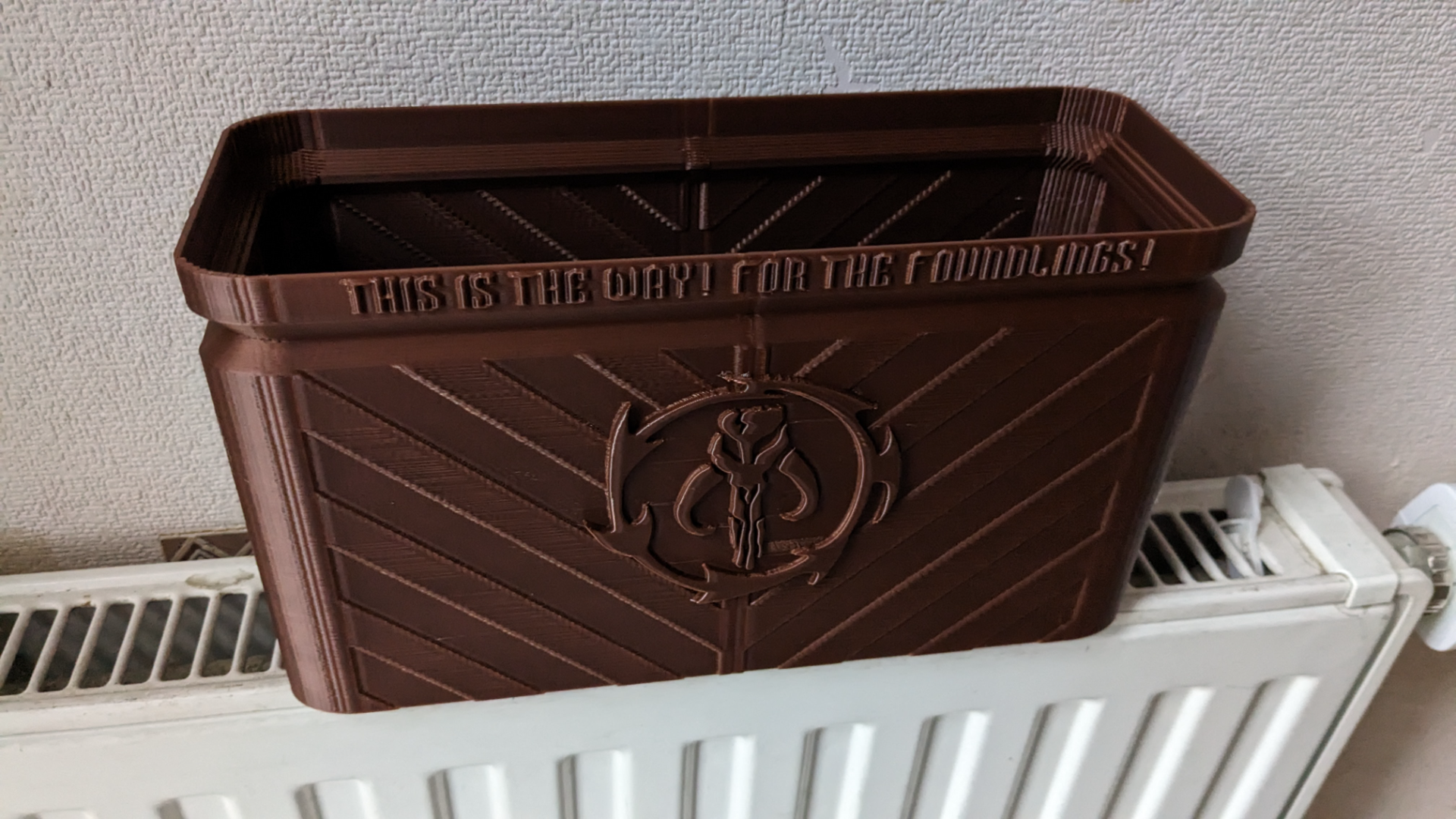 Mandalorian Bambu Poop Wastebin