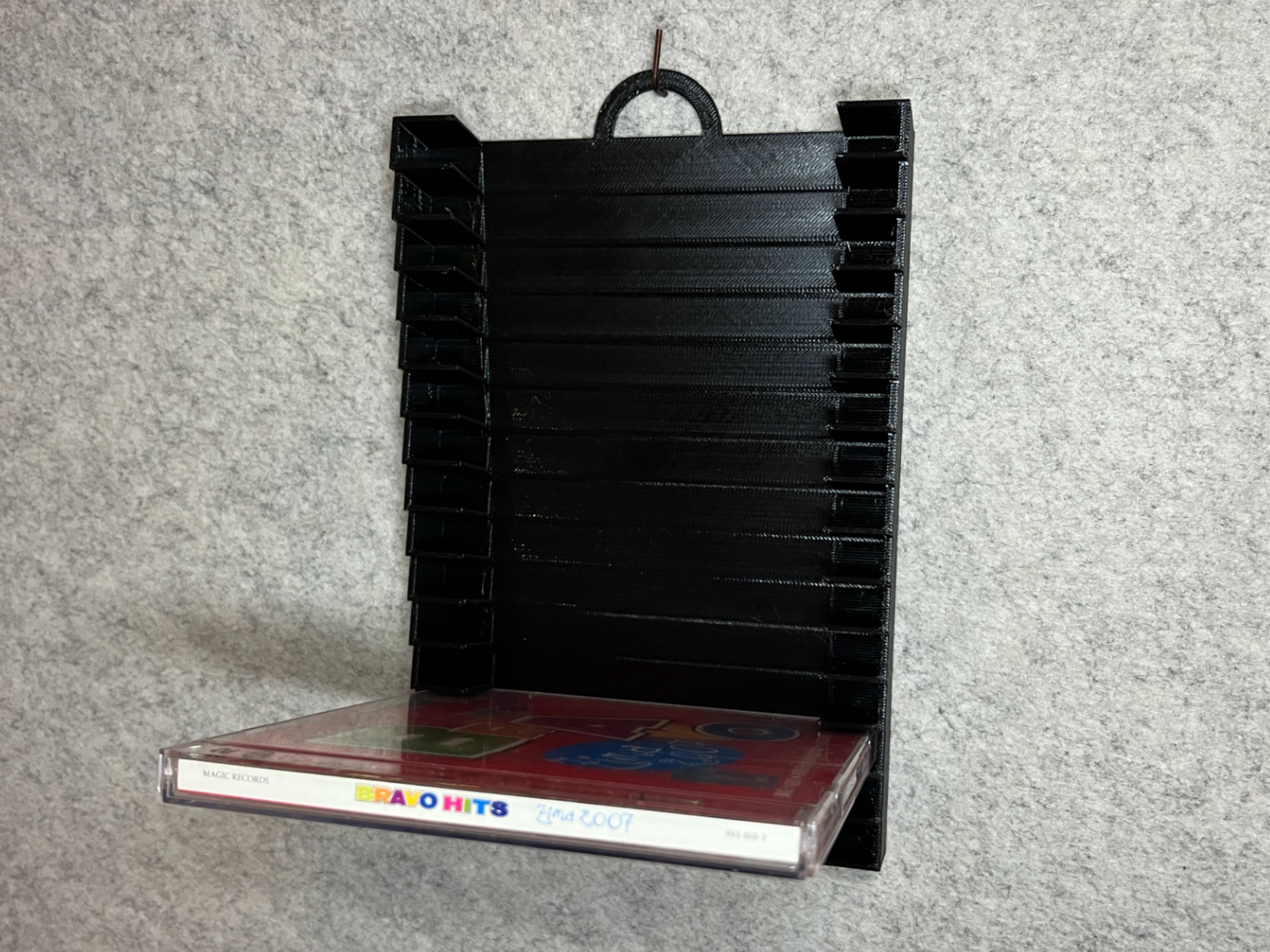 Wall stand holder for 15 CD music discs