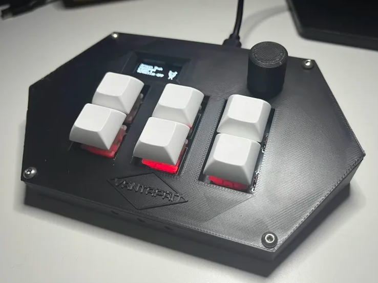 VantaPad - A Sleek Black Macropad