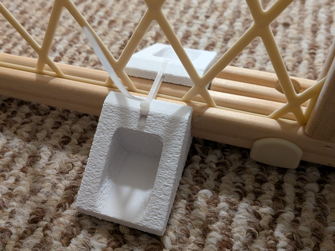 Improved Foot for Baby or Pet Gate