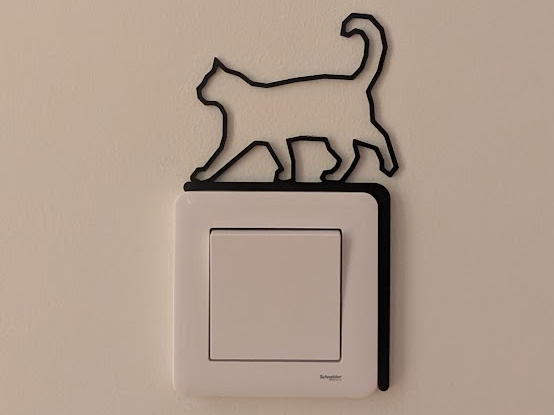 Polygon Cat on the wall switch