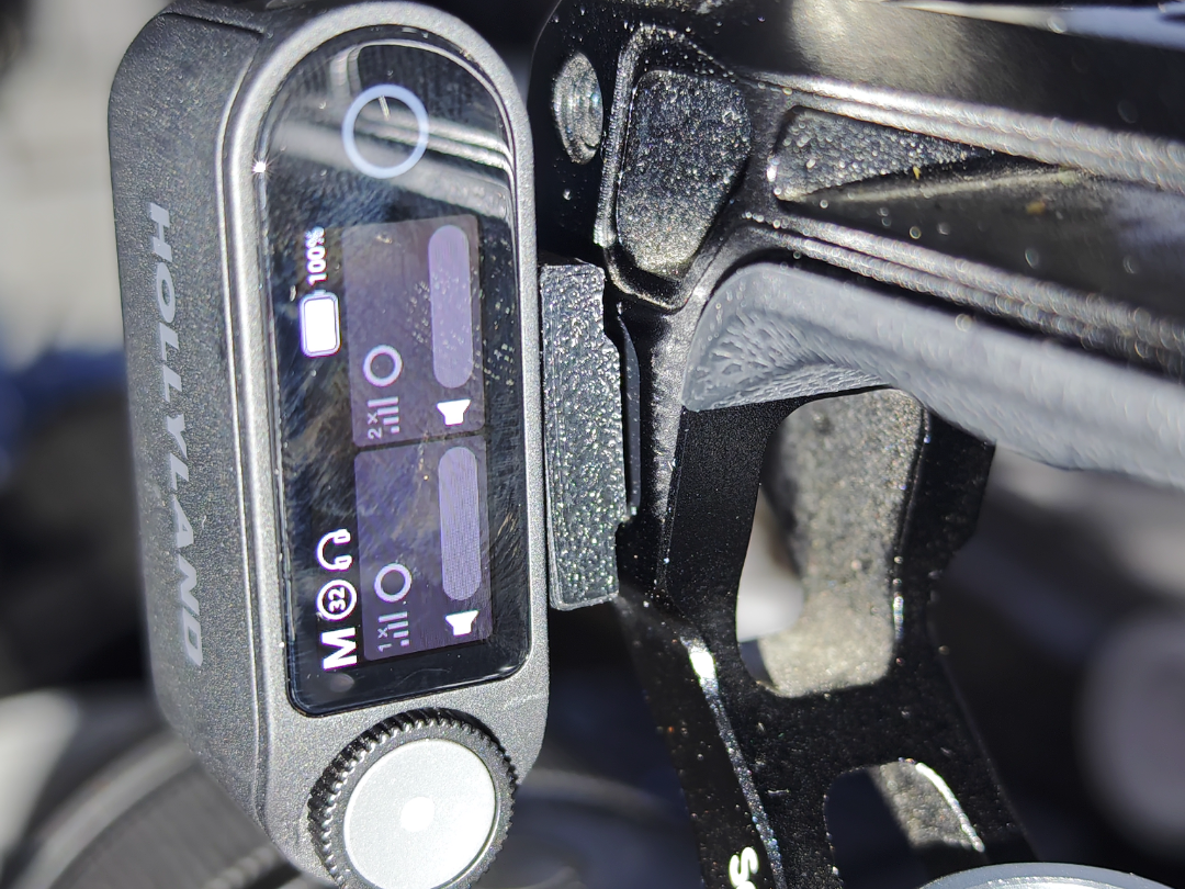hollyland lark max 2 cold shoe adapter