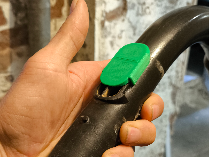 Miele S8340 Vacuum Tube Lock Slider Replacement