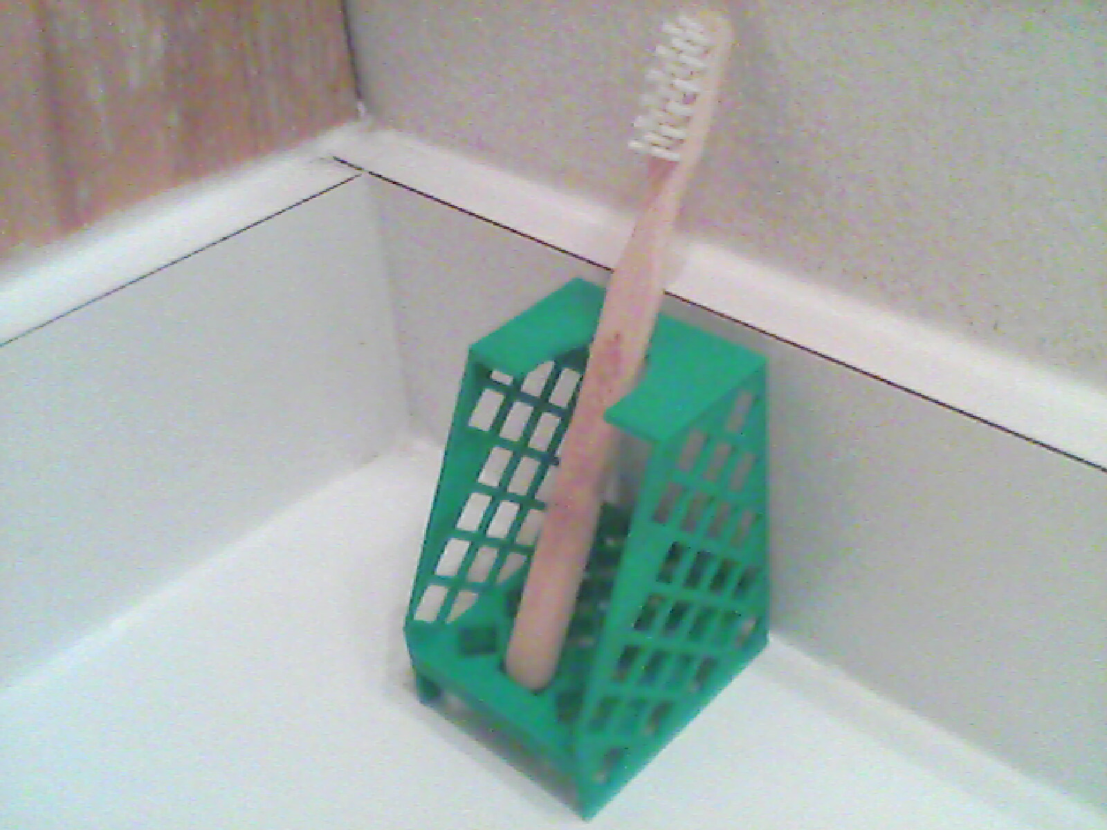 toothbrush holder ( < 40 grams and < 3 hours)