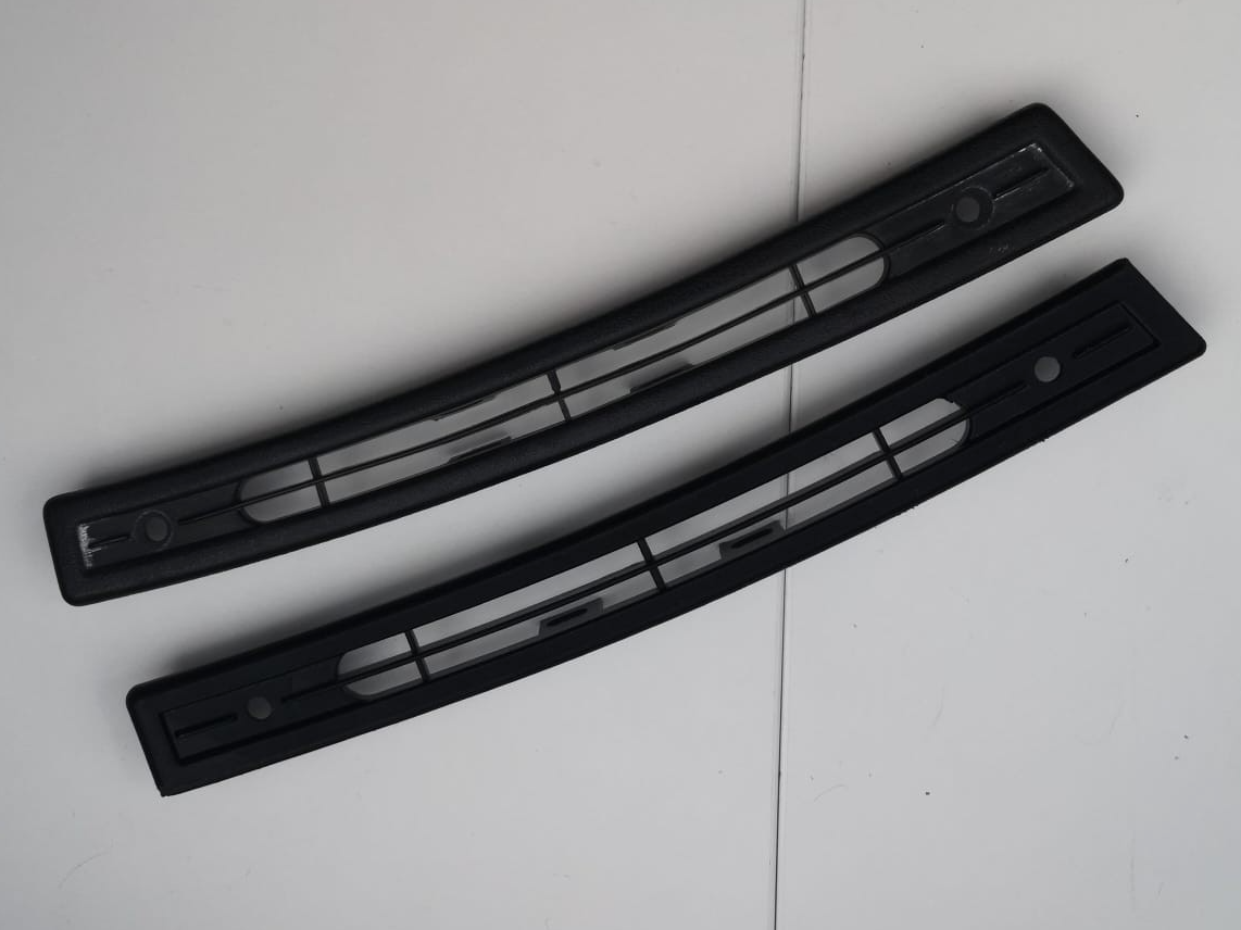 Mazda Rx7 FB Outside Vent slots