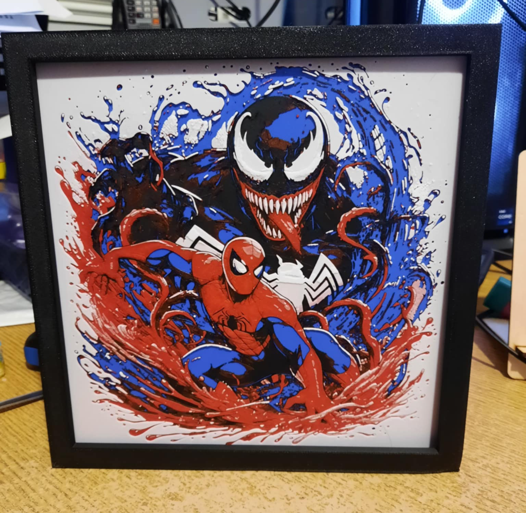 Spiderman and vemon hueforge 20cm x 20cm hueforge