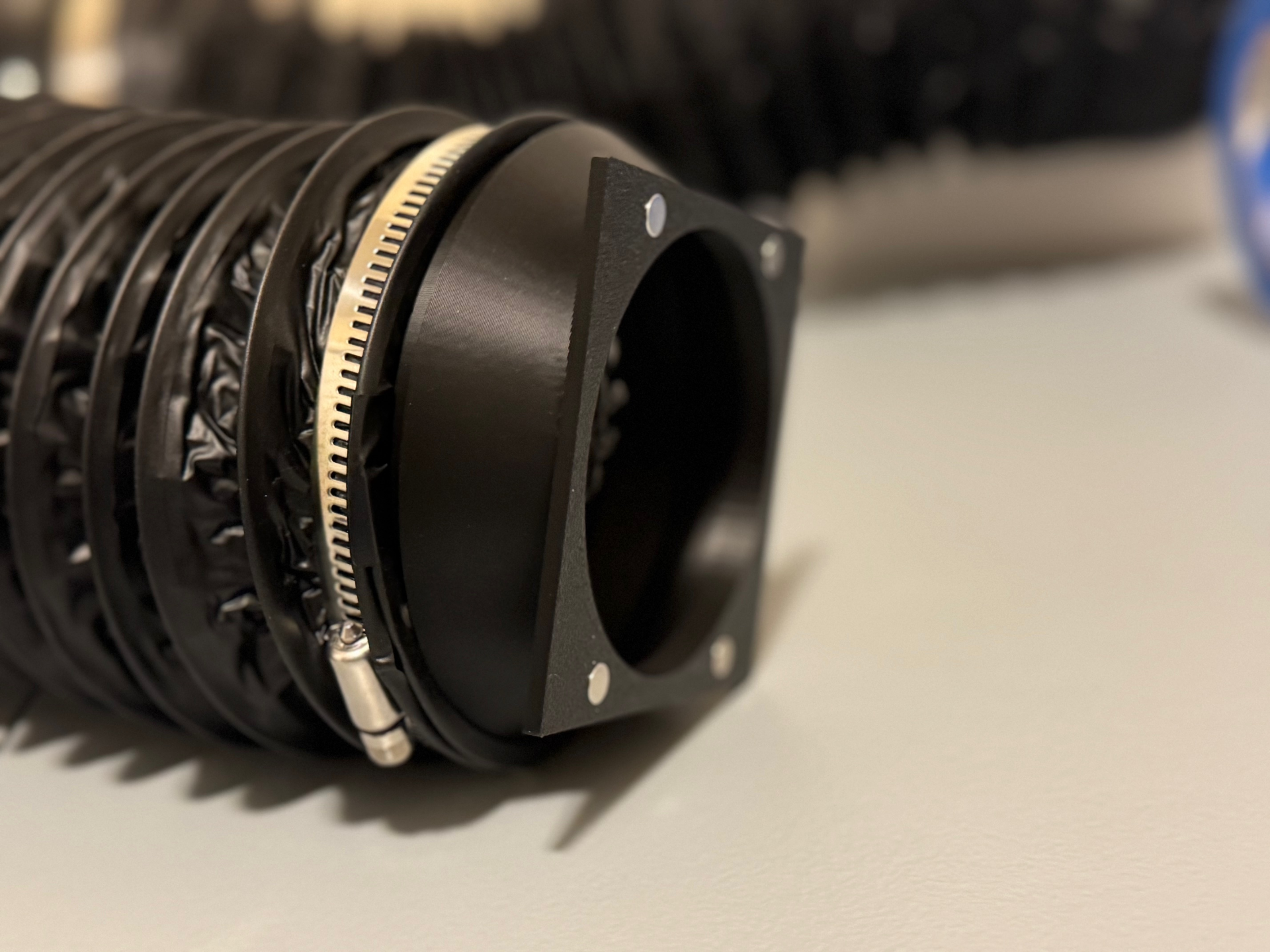Saturn 4 Ultra Air Extractor Attachment