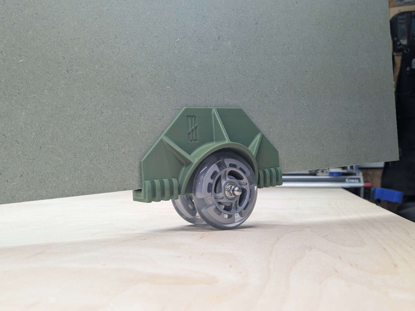 Plywood Dolly. Up to 19mm sheets.