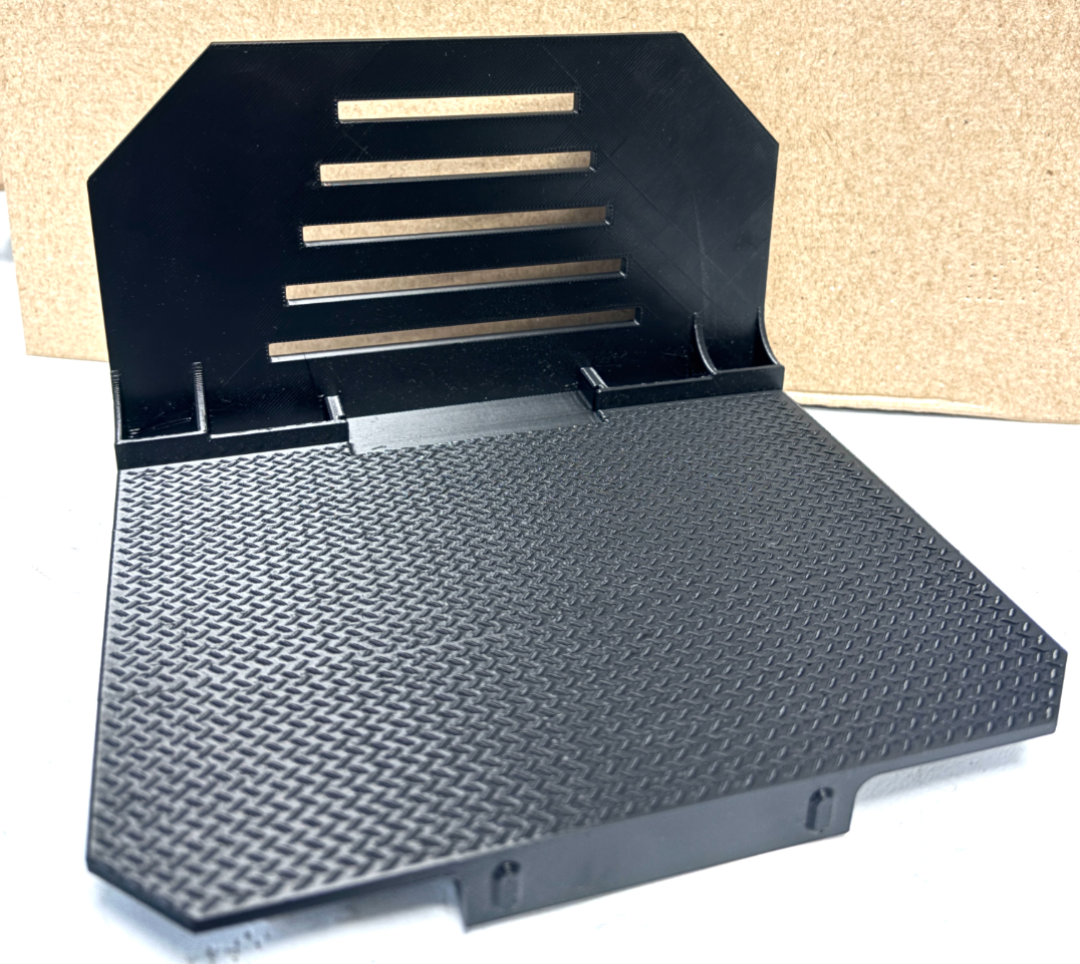 Gspeed Chassis flatbed diamond plated w/ toolbox