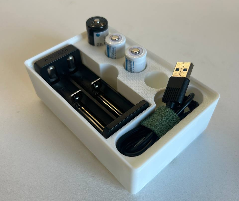 Gridfinity Battery Charger Bin for Modlite MC2