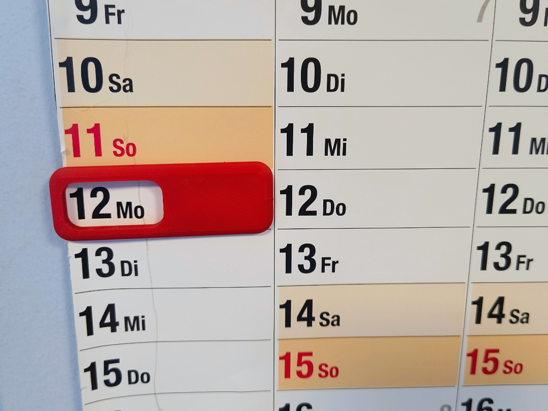 Segna giorno per calendario da parete