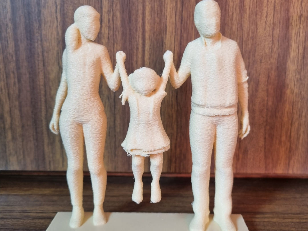 Family Bond Sculpture