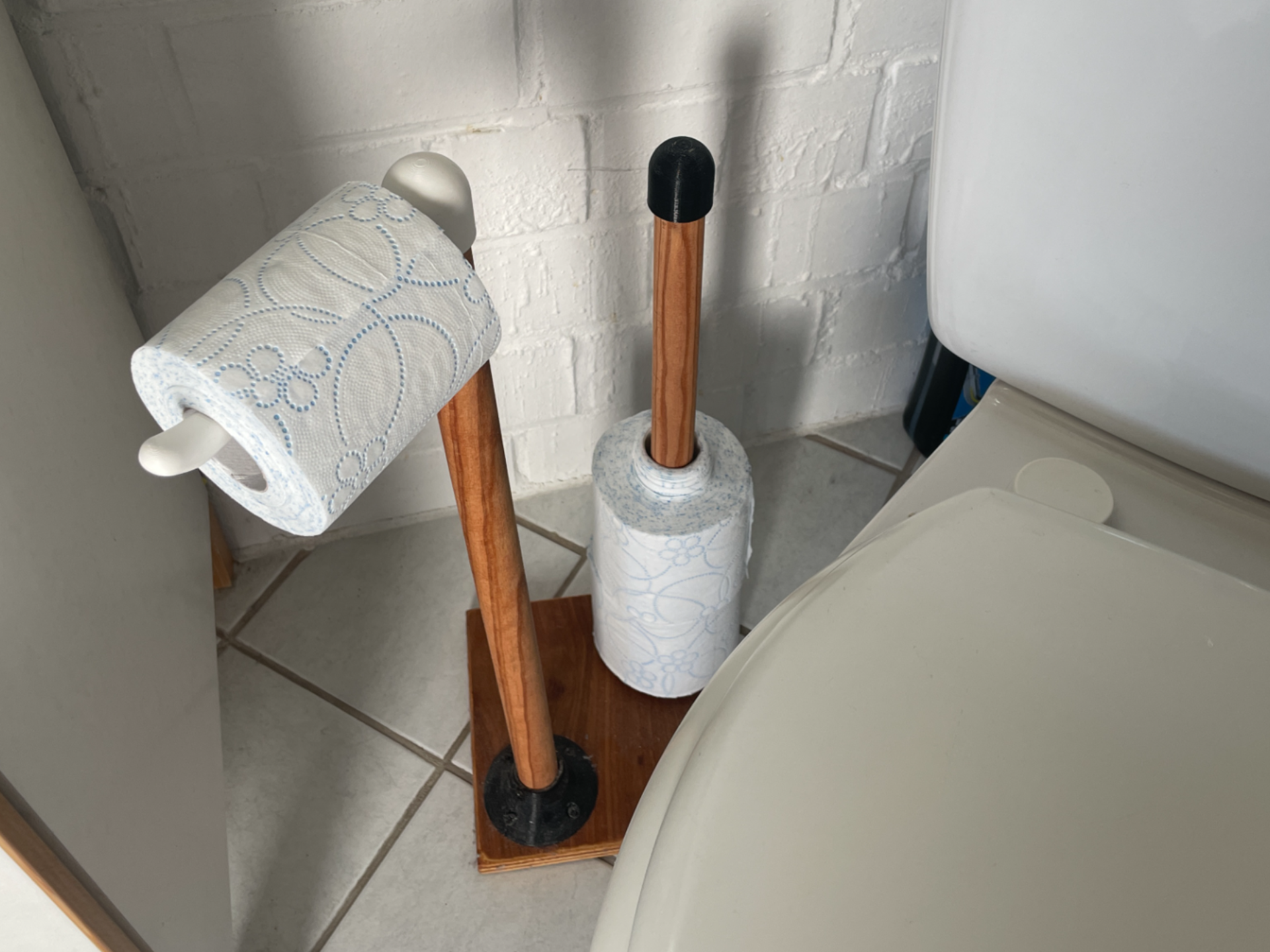 Toiletpaper holder